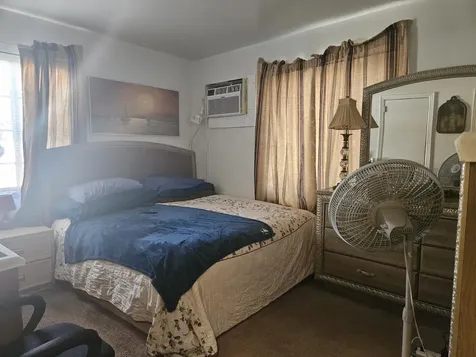 318 N Lakeside Court West Palm Beach FL 33407