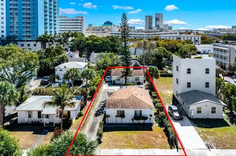 318 N Lakeside Court West Palm Beach FL 33407