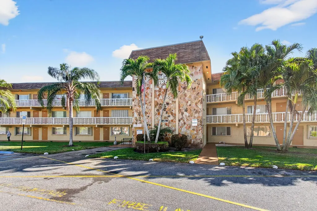 555 Purdy Lane Palm Springs FL 33461