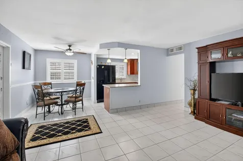 61 Brittany B Delray Beach FL 33446