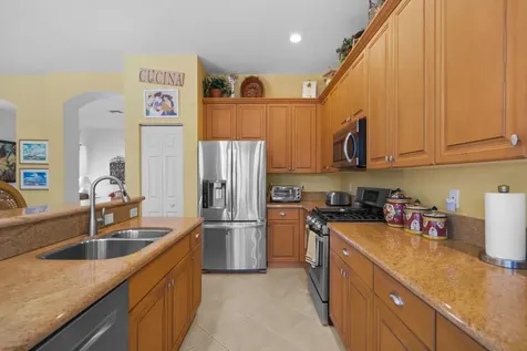 333 Nw Springview Loop Saint Lucie West FL 34986