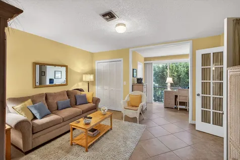 17 Se Turtle Creek Drive Jupiter FL 33469