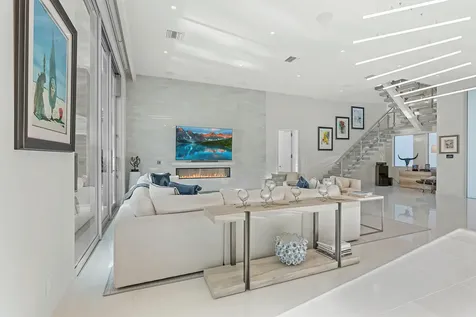 2162 Radnor Road North Palm Beach FL 33408
