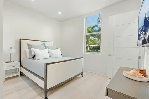2162 Radnor Road North Palm Beach FL 33408