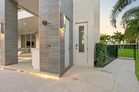 2162 Radnor Road North Palm Beach FL 33408