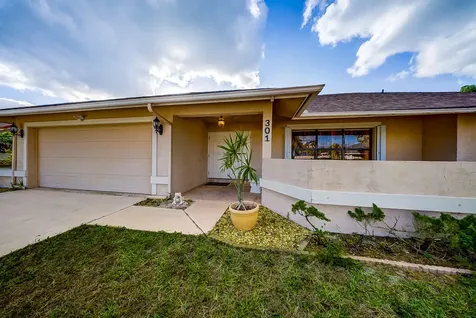 301 Knotty Wood Lane Wellington FL 33414