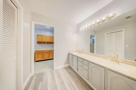 301 Knotty Wood Lane Wellington FL 33414