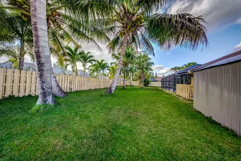 301 Knotty Wood Lane Wellington FL 33414