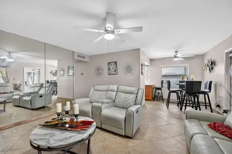 743 Burgundy P Delray Beach FL 33484