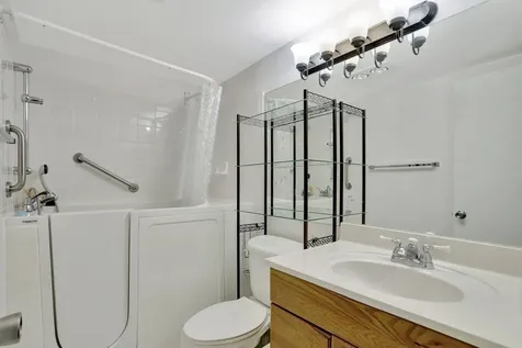 4076 Newport Q Deerfield Beach FL 33442