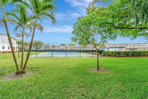 4076 Newport Q Deerfield Beach FL 33442