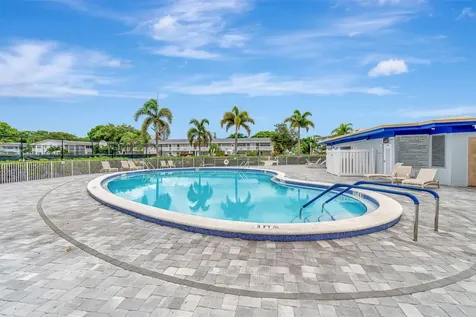 4076 Newport Q Deerfield Beach FL 33442