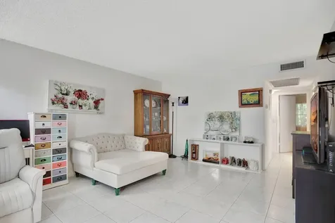 4076 Newport Q Deerfield Beach FL 33442