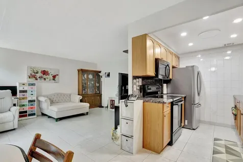 4076 Newport Q Deerfield Beach FL 33442