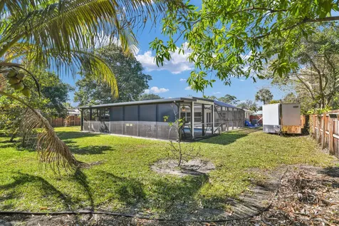 3150 Gulfstream Road Palm Springs FL 33461