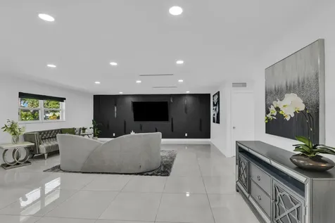 3150 Gulfstream Road Palm Springs FL 33461