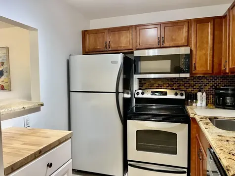 1011 Harwood C Deerfield Beach FL 33442