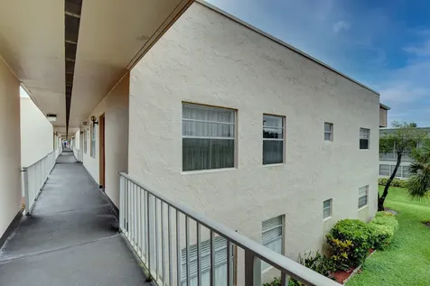 138 Flanders C Delray Beach FL 33484