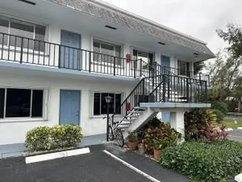 2440 Lake Osborne Drive Lake Worth Beach FL 33461
