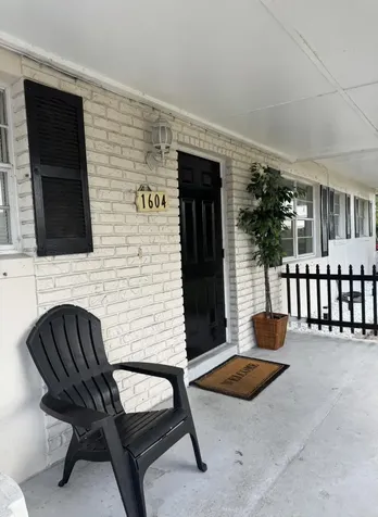 1604 SE Apache Avenue Stuart FL 34994
