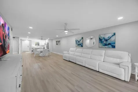 300 N Highway A1a Jupiter FL 33477