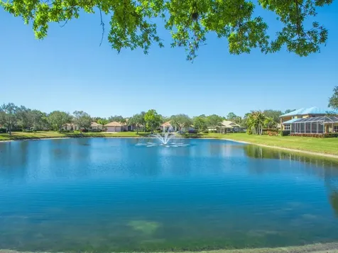 1710 Cassville Avenue Vero Beach FL 32966
