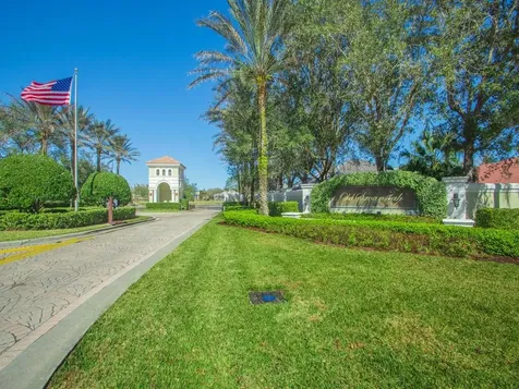 1710 Cassville Avenue Vero Beach FL 32966