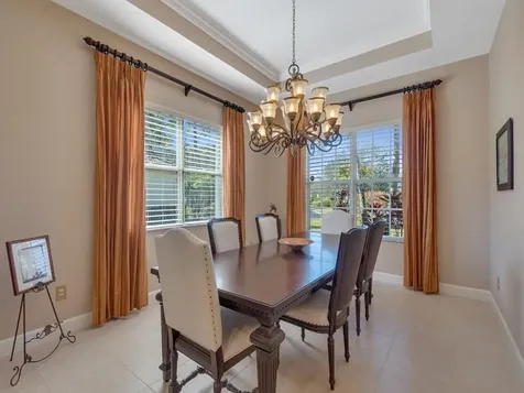 1710 Cassville Avenue Vero Beach FL 32966