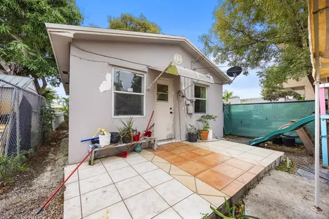 617 N H Street Lake Worth Beach FL 33460