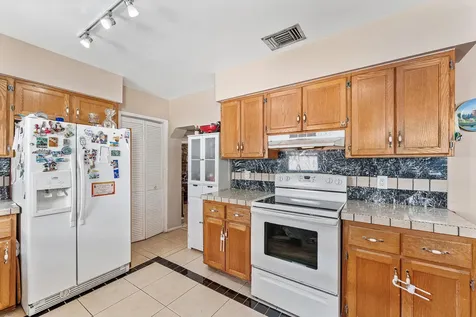 3680 Ne 15th Terrace Pompano Beach FL 33064
