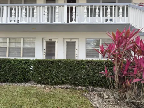 127 Northampton G West Palm Beach FL 33417
