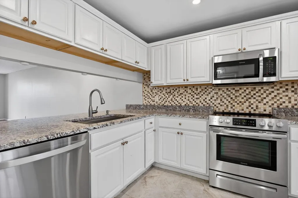 3503 Oaks Way Pompano Beach FL 33069