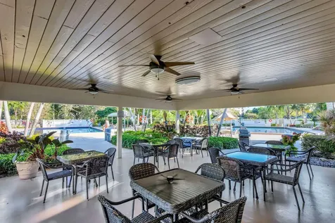 3503 Oaks Way Pompano Beach FL 33069