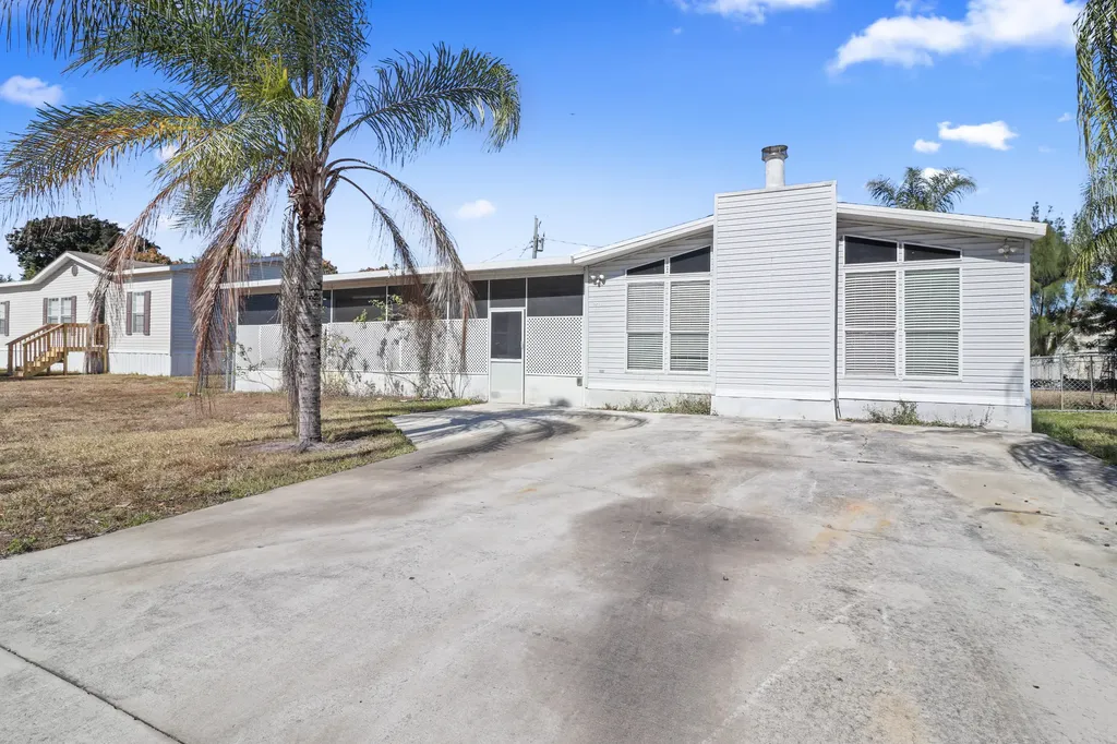2671 Se Janet Street Stuart FL 34997