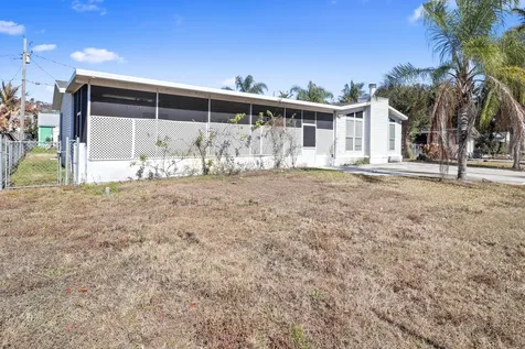 2671 Se Janet Street Stuart FL 34997