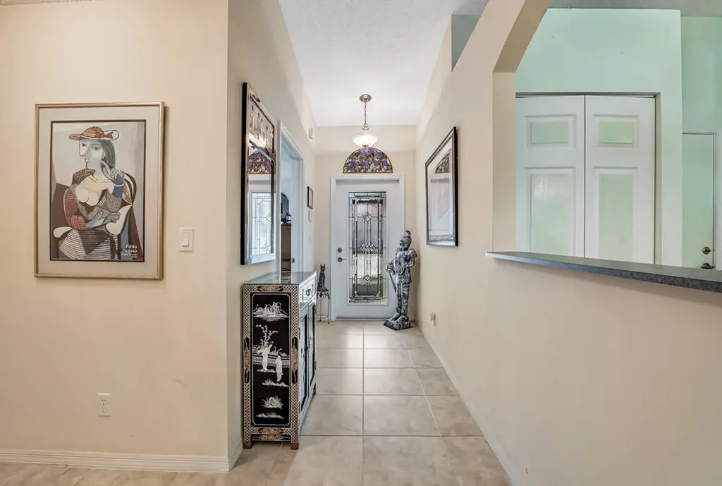 8482 Logia Circle Boynton Beach FL 33472