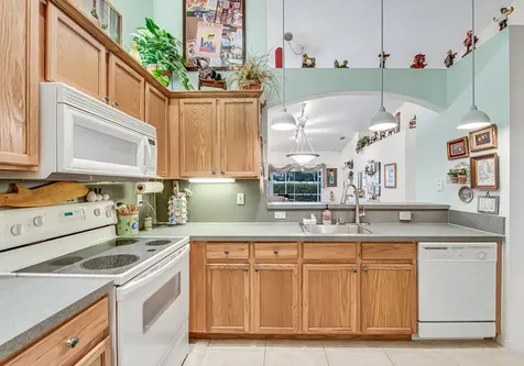 8482 Logia Circle Boynton Beach FL 33472