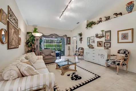 8482 Logia Circle Boynton Beach FL 33472