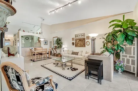 8482 Logia Circle Boynton Beach FL 33472