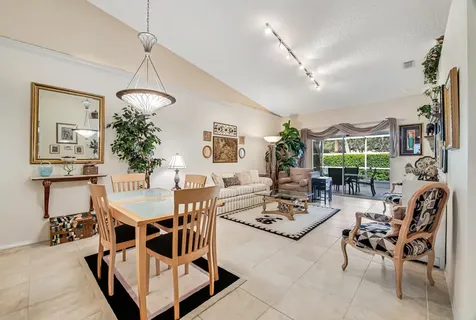 8482 Logia Circle Boynton Beach FL 33472