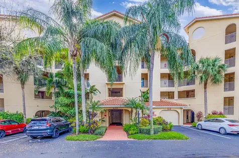 200 Uno Lago Drive Juno Beach FL 33408