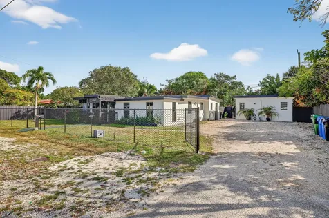 2640 SW 6th Court Fort Lauderdale FL 33312