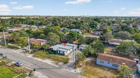 2640 SW 6th Court Fort Lauderdale FL 33312
