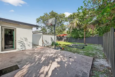 2640 SW 6th Court Fort Lauderdale FL 33312