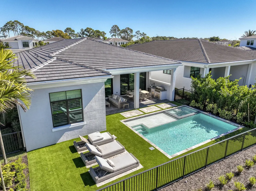 13147 Artisan Circle Palm Beach Gardens FL 33418