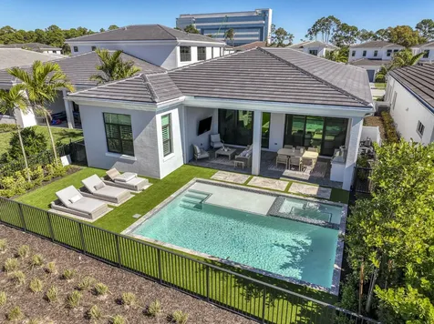 13147 Artisan Circle Palm Beach Gardens FL 33418