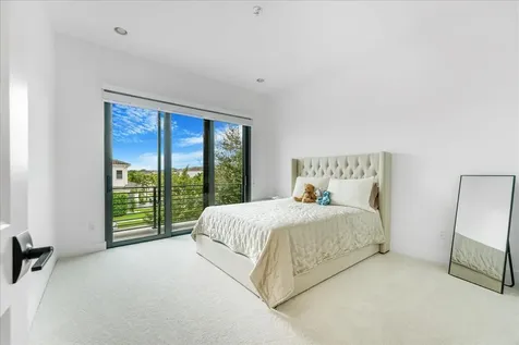 9093 Chauvet Way Boca Raton FL 33496