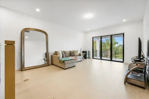 9093 Chauvet Way Boca Raton FL 33496