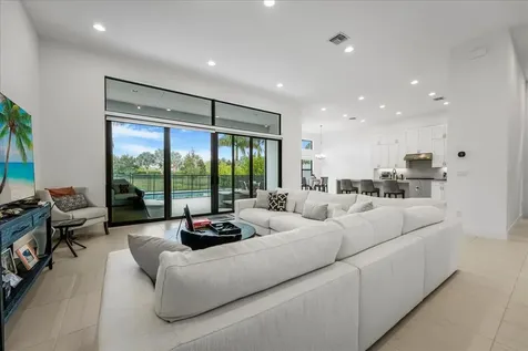 9093 Chauvet Way Boca Raton FL 33496