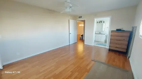 1032 Ainslie B Boca Raton FL 33434
